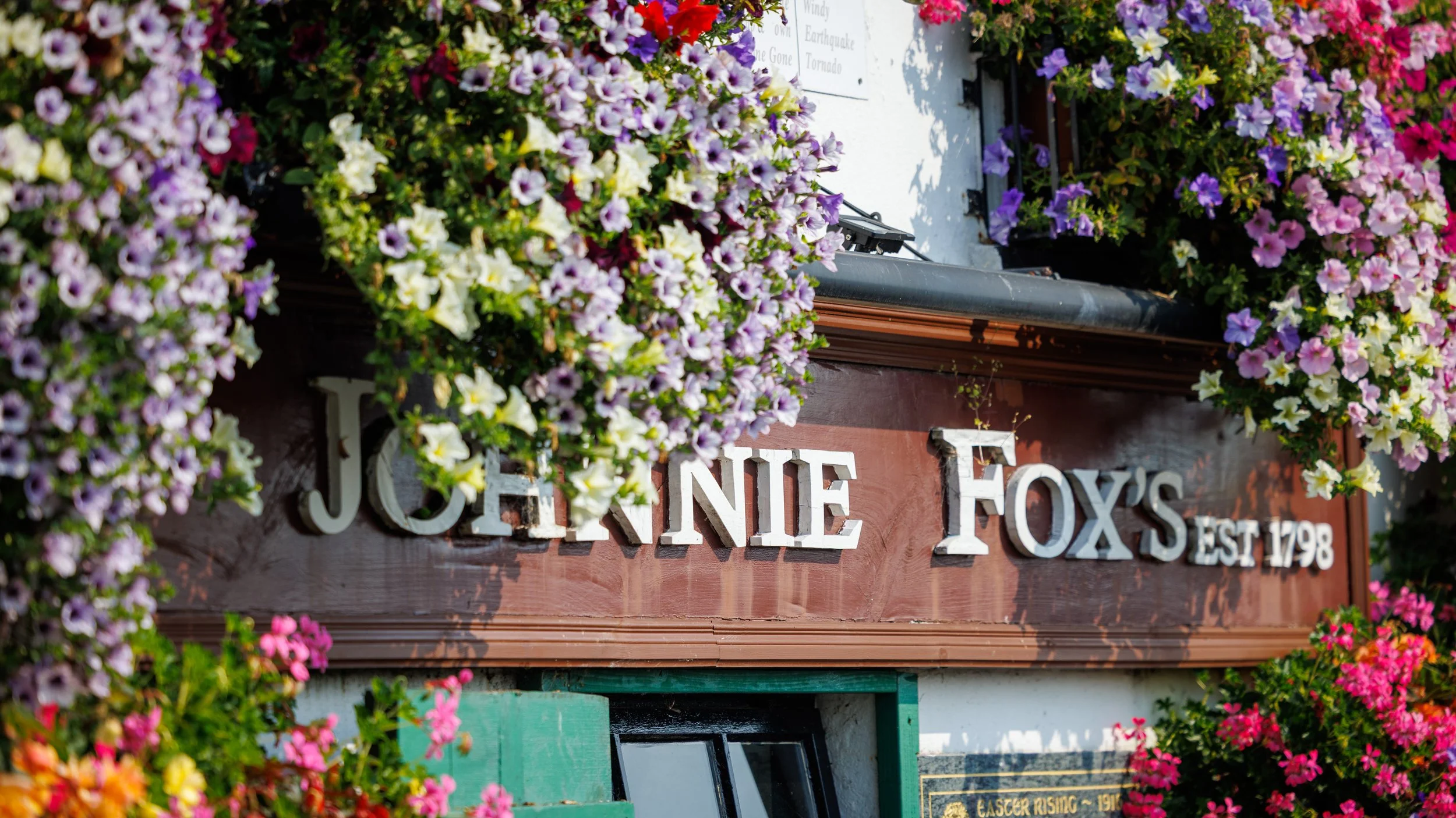 Foxs Exterior-12.jpg