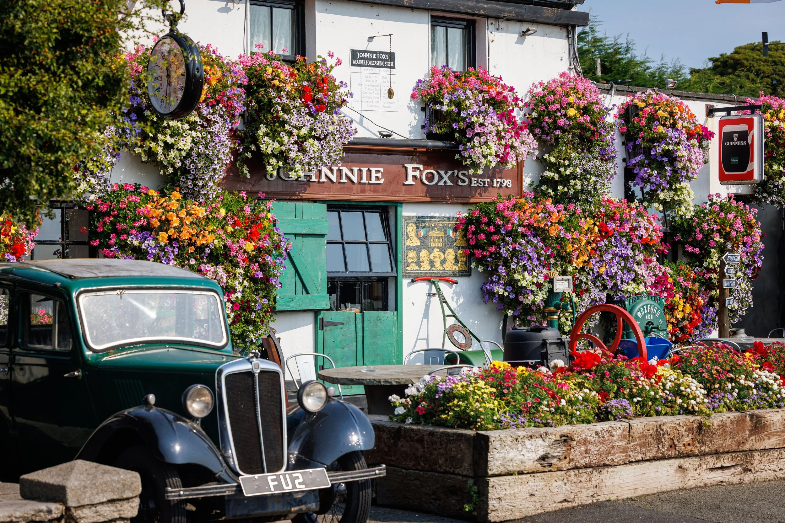 Foxs Exterior-29.jpg