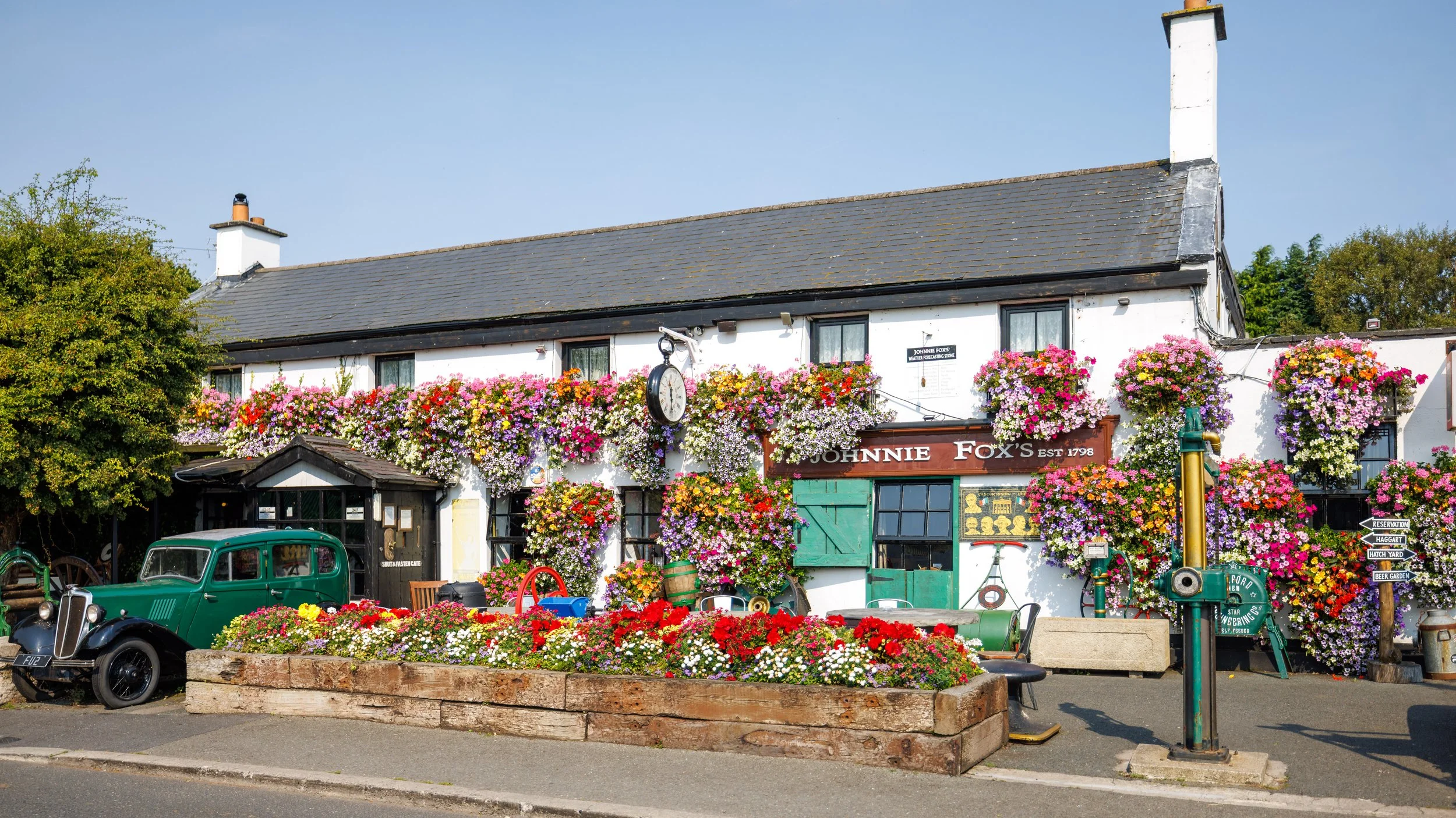 Foxs Exterior-34.jpg