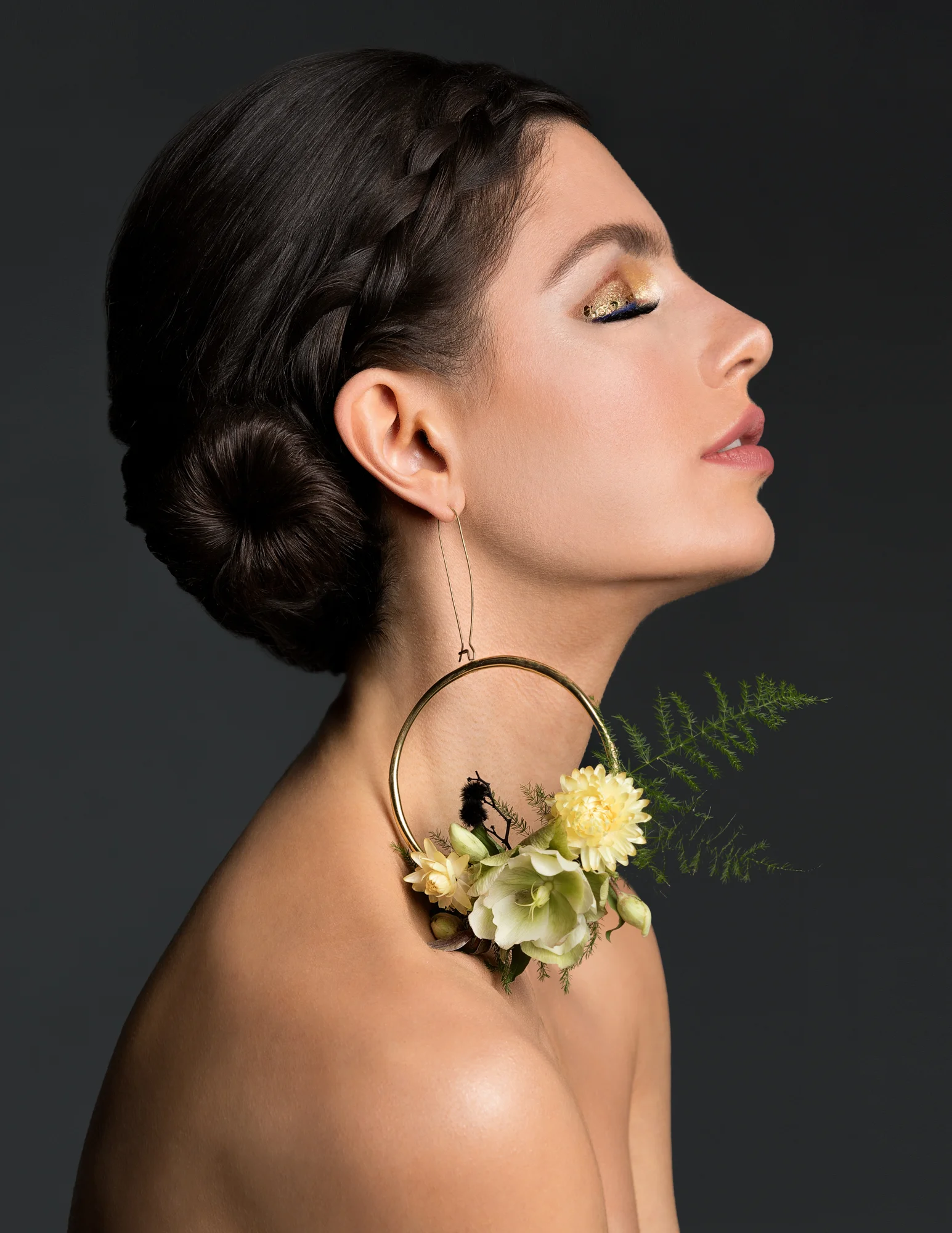 PhotoTinaSimaika_Model_MaryiaNikitsina_Makeup_ParagonMakeupDesign_Florist_DeLaFlore-3-1.jpg