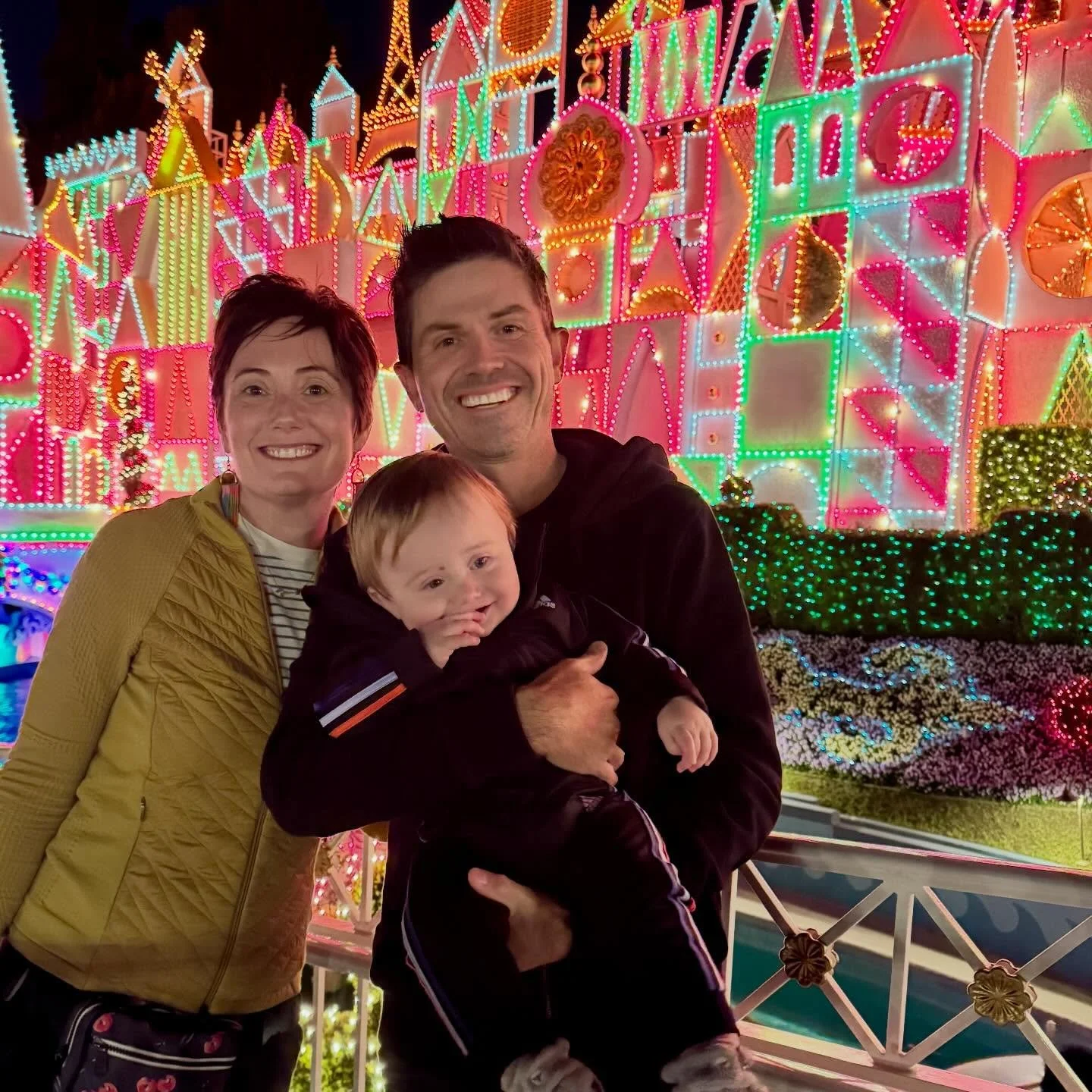 Disneyland day with our little mouseketeer 🐭✨

Oliver&rsquo;s *first* trip to Disneyland and my heart is so full. His very first ride was Dumbo&hellip; and he slept straight through it 😂🩵 But his favorite by far was *it&rsquo;s a small world* all 