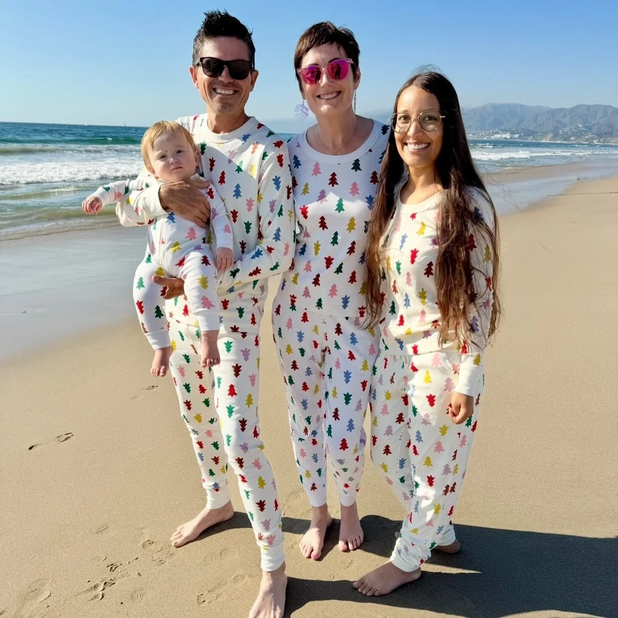 Merry Merry Christmas from our family to yours 💞🎄❤️