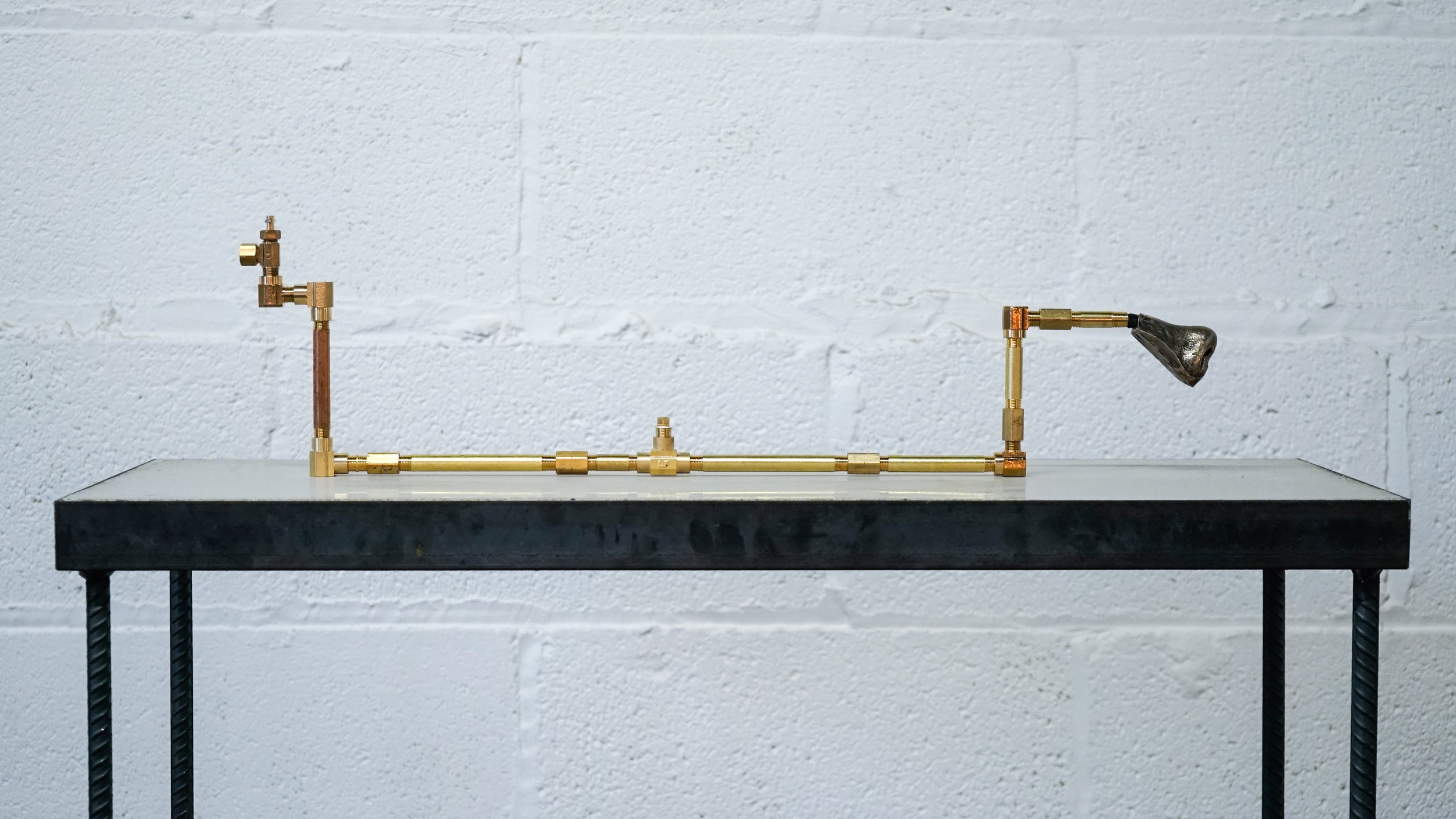  “untitled n.6” 2018 brass pipes, bronze 
