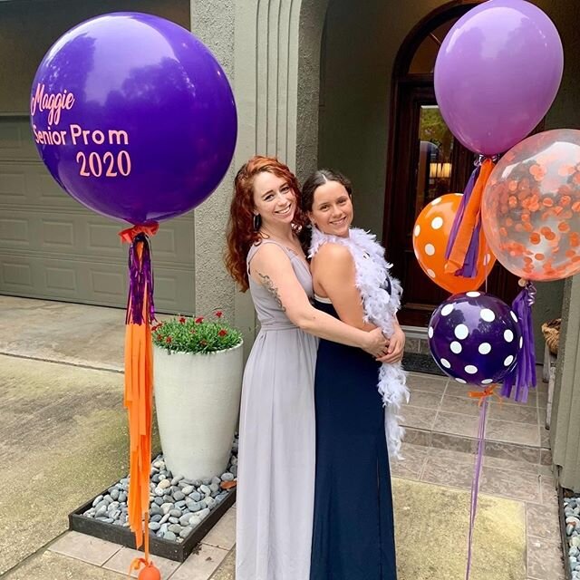 PROM! but at make it at home. 😉 Grad season is officially here! Send off your college bound grad with some college themed balloons!⁠
⁠.⁠
.⁠
.⁠
#prom #seniorprom #classof2020 #collegebound #athomecelebration #purpleballoons #polkadotballoons #gradsea