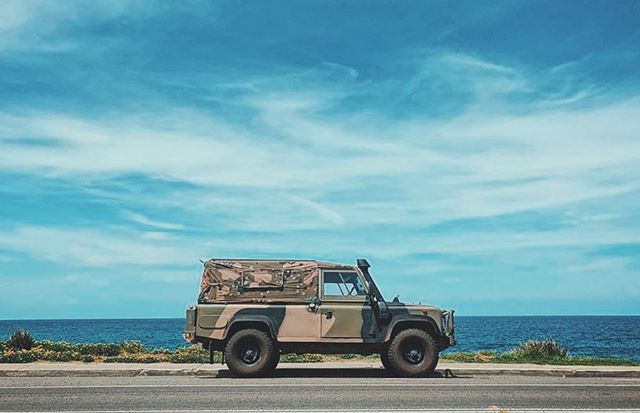 Great pic featuring our GS Canopy in Geometric Camo. ☀️🌴
@perentie.gs added some extra modifications; zips on the window flaps, mesh and clear PVC sewn into windows for extra protection. 👍🏻
👈🏼👈🏼👁 Swipe left for a close up!