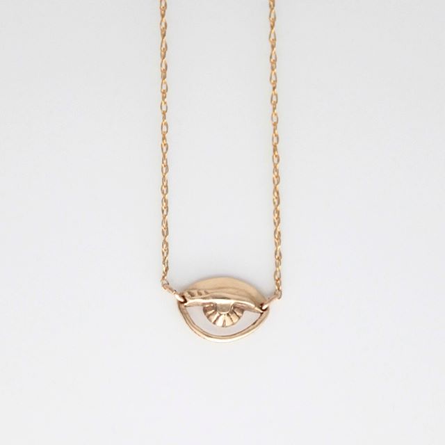 Evil eye👁/Sunrise🌅⠀
reversible pendant necklace⠀
LIMITED RELEASE⠀
⠀
⠀
⠀
⠀⠀
#hebbymetal #14kgold #sterlingsilver #evileye #sunrise⠀
#necklace