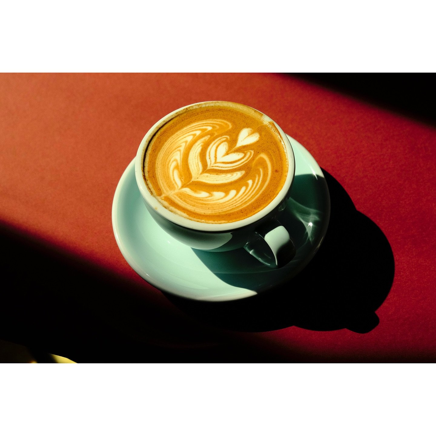 Orange Cinnamon Cappuccinos!!✅
@staysweetsf is popping up at the shop today ✅
@bakesumpastries in the pastry box ✅
@roselinecoffee on main Espresso☕️✅
@theangryroaster on drip☕️✅

Come say hello✌🏼
Happy weekend Everyone💛
