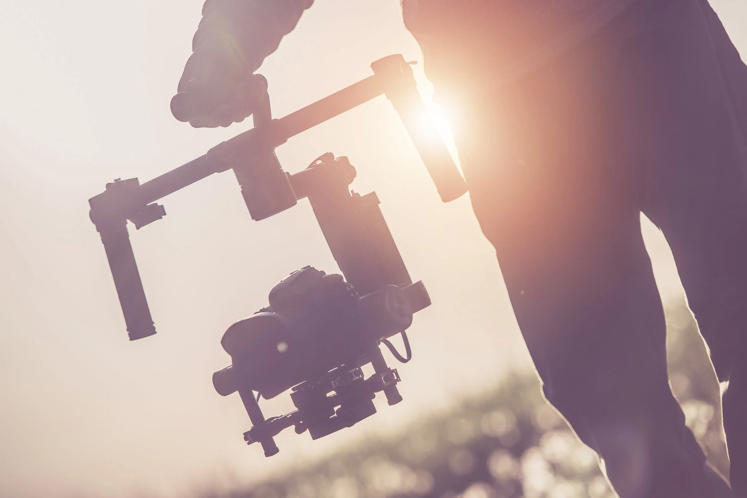 videographer-with-gimbal-JMCF3E2.jpg