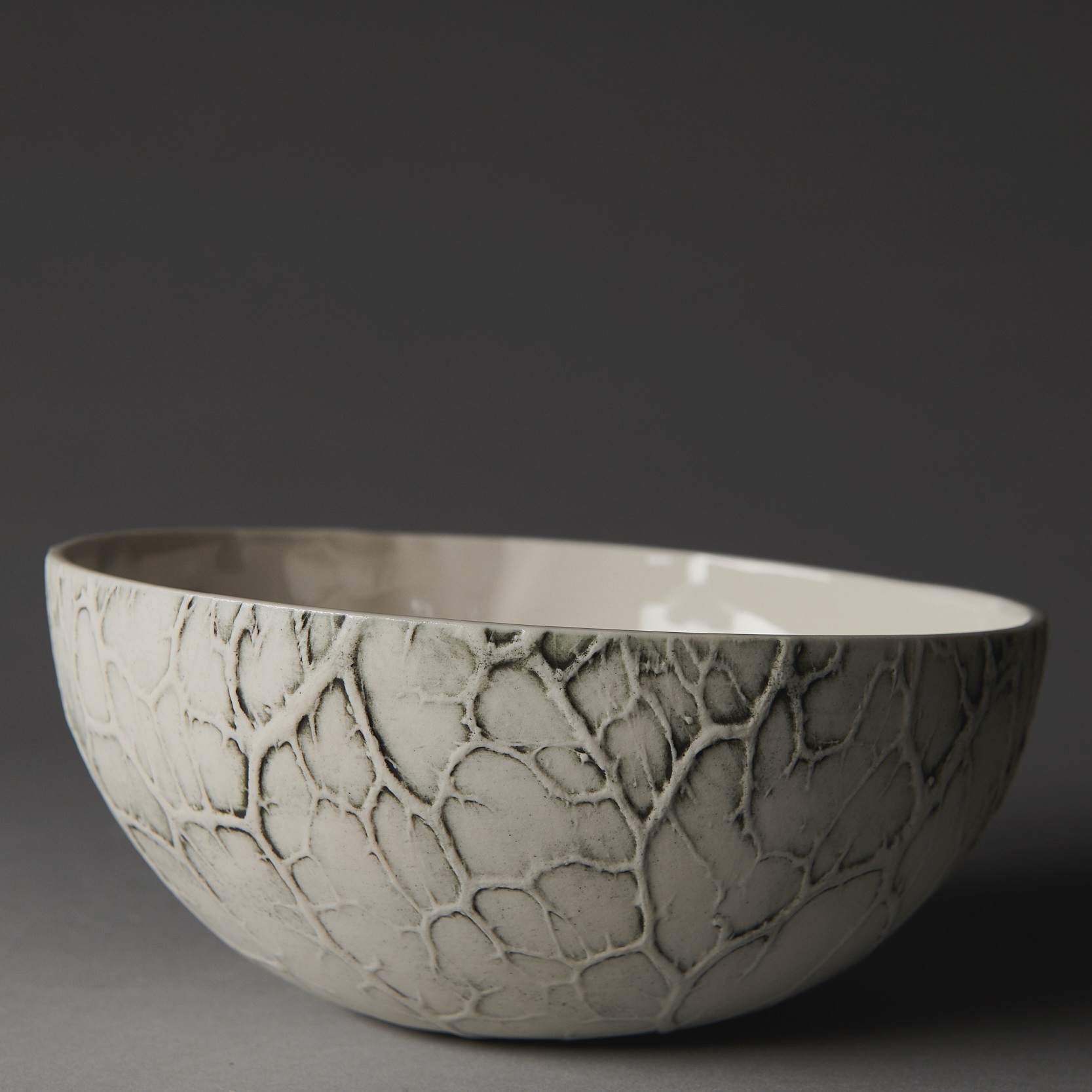 Caul bowl with black stain - version 2 - upright with a straight rim - photo by Fred Kroh