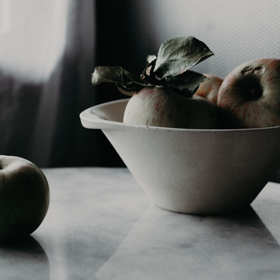 Medium cassole with apples - photo by Tara Pearce at du Fermier