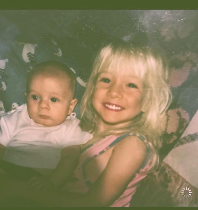 🎉🎉Happy Birthday🎉🎉
To my little BABY BRO, Kale!!My first best-friend! You still cannot beat me at racing and I hope you catch a wild hawg or something crazy- (don’t send me a video.) Love you❤️
•
P.S. WHAT was mom thinking with those bangs lol?
•
🎉Wish Kale a Happy Birthday🎉
Comment Below⬇️
•
TAG a friend who had child-hood bangs lol 😆
