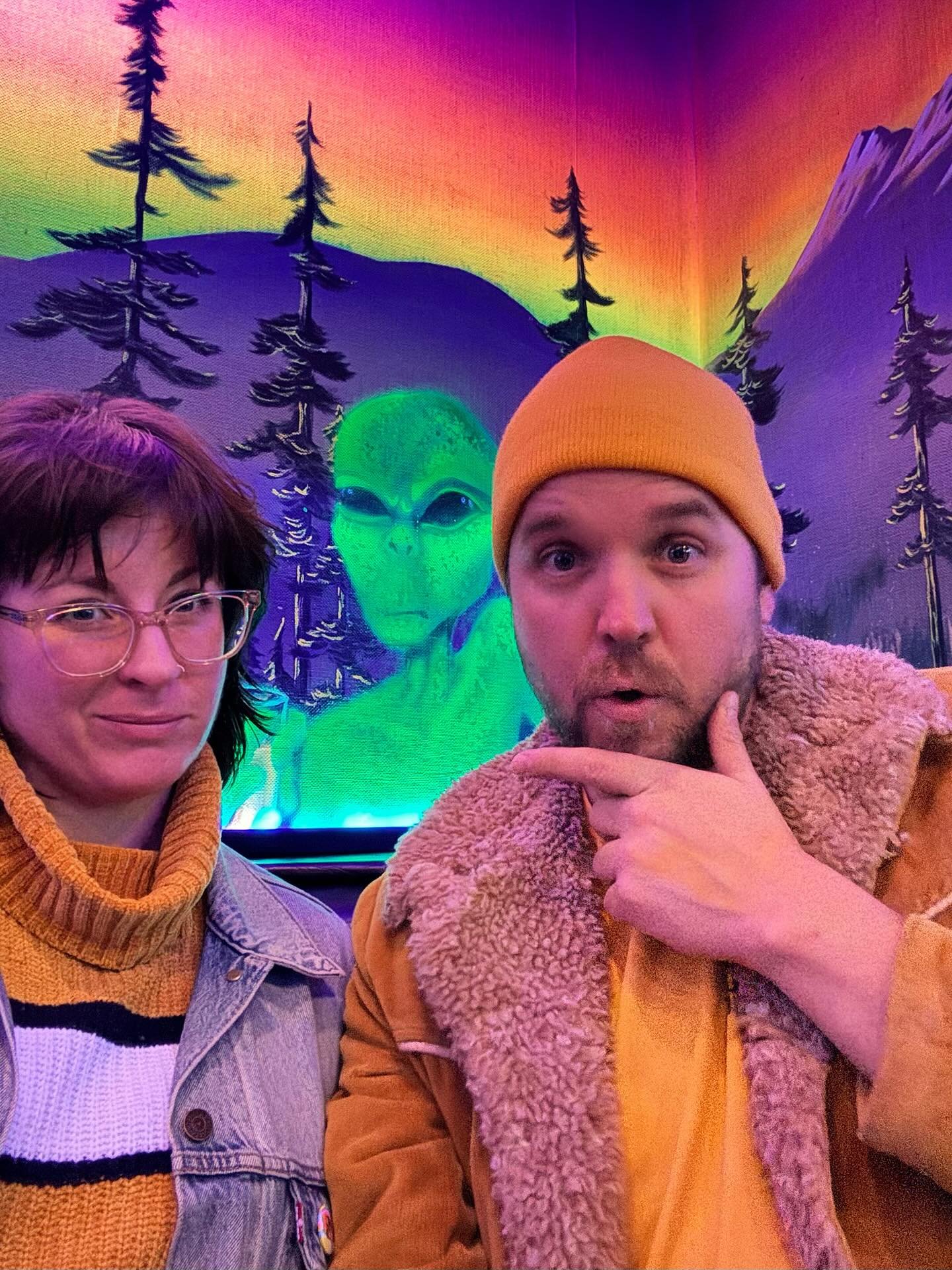 It&rsquo;s time for Magic Box Maker Monday! Today we&rsquo;re featuring Kristen, a Taurus, and Kenny, a Cancer, aka @starkeepstudio - a small but mighty team of two that explores their love for fantastical sci-fi-psychedelia and whimsical abstraction