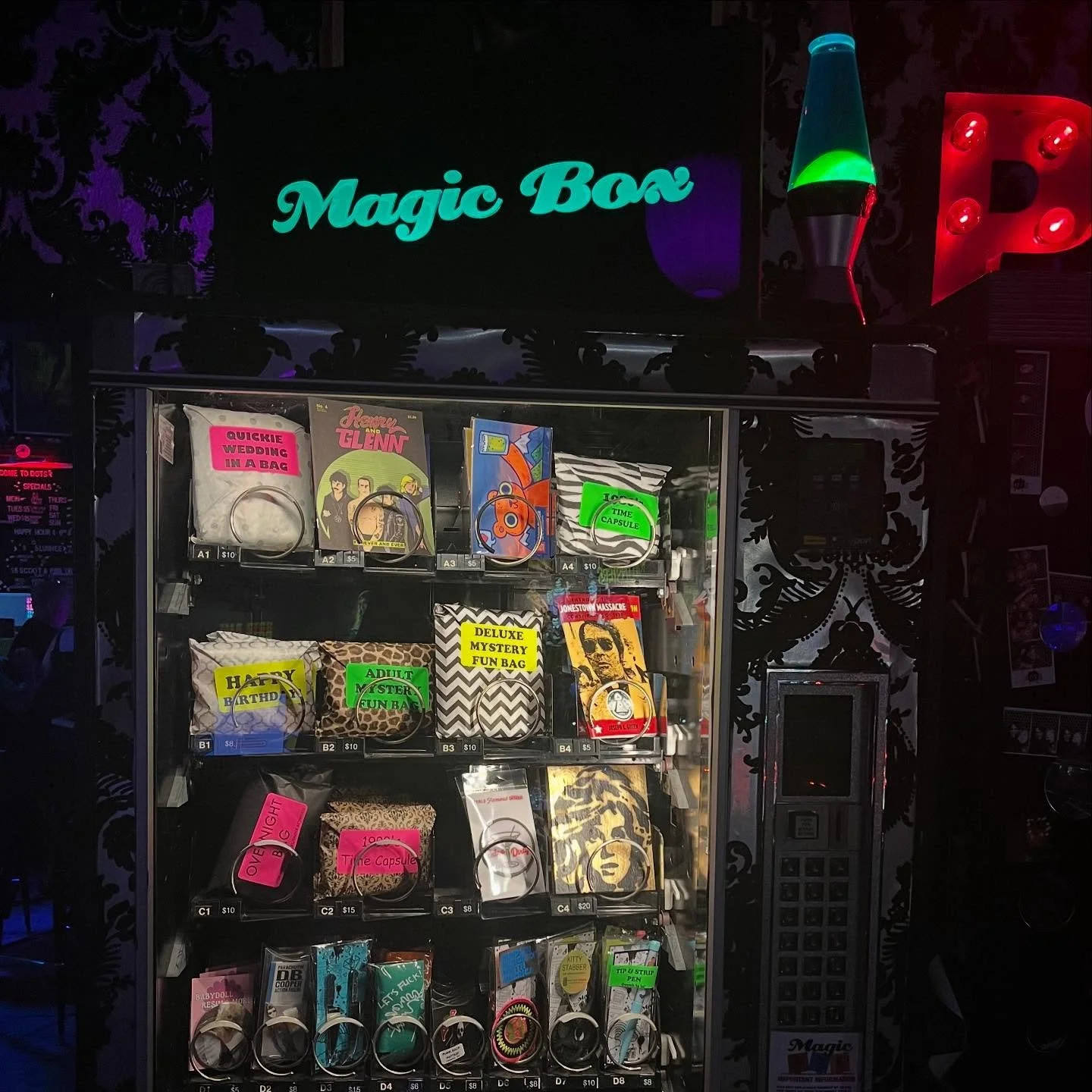 Here&rsquo;s what&rsquo;s happening this weekend at some Portland Magic Box locations:

Friday
Karaoke 7 PM @chopstickshowcanbe

ET Fondle &amp; Worry Wort 8 PM at @landmarksaloon

Trauma Club / Kuwaisiana / Midnight Morning 8 PM at @kellysolympian

