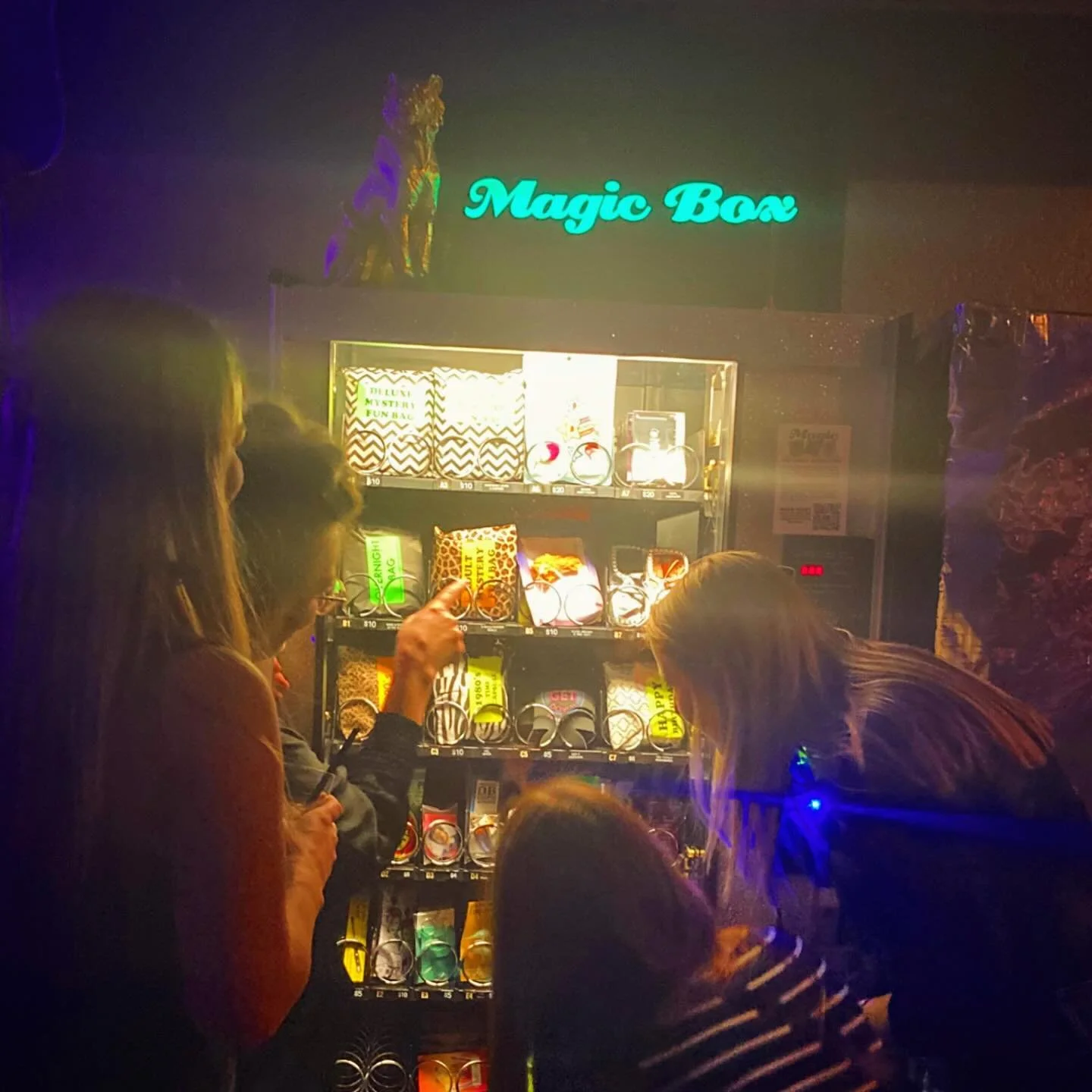 Here&rsquo;s what&rsquo;s happening the weekend at some Portland Magic Box locations:

Friday
Karaoke 7 PM at @chopstickshowcanbe

Middling / theyhungusfrompowerlines /
Pretending / It&rsquo;s You! It&rsquo;s Me! And There&rsquo;s Dancing! / For You,