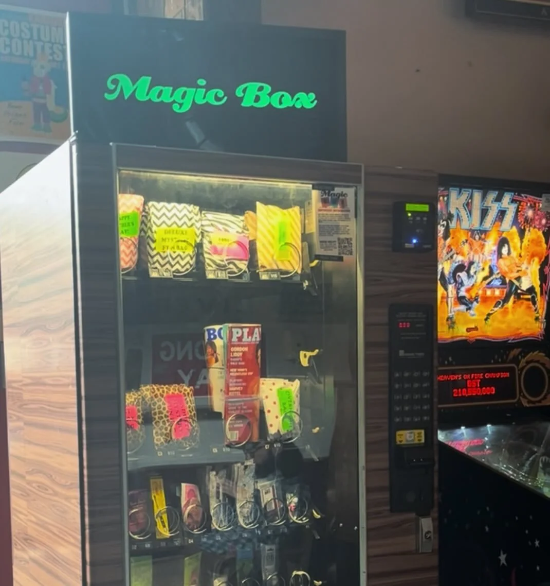 No weekend plans? Here&rsquo;s what&rsquo;s happening at Portland area Magic box locations this weekend:

Friday
Karaoke 7 PM at @chopstickshowcanbe

David Weiss Sextet 8 PM at 
@jacklondonrevue

Bungalow Collect 8 PM at @kellysolympian

Brady Birthd