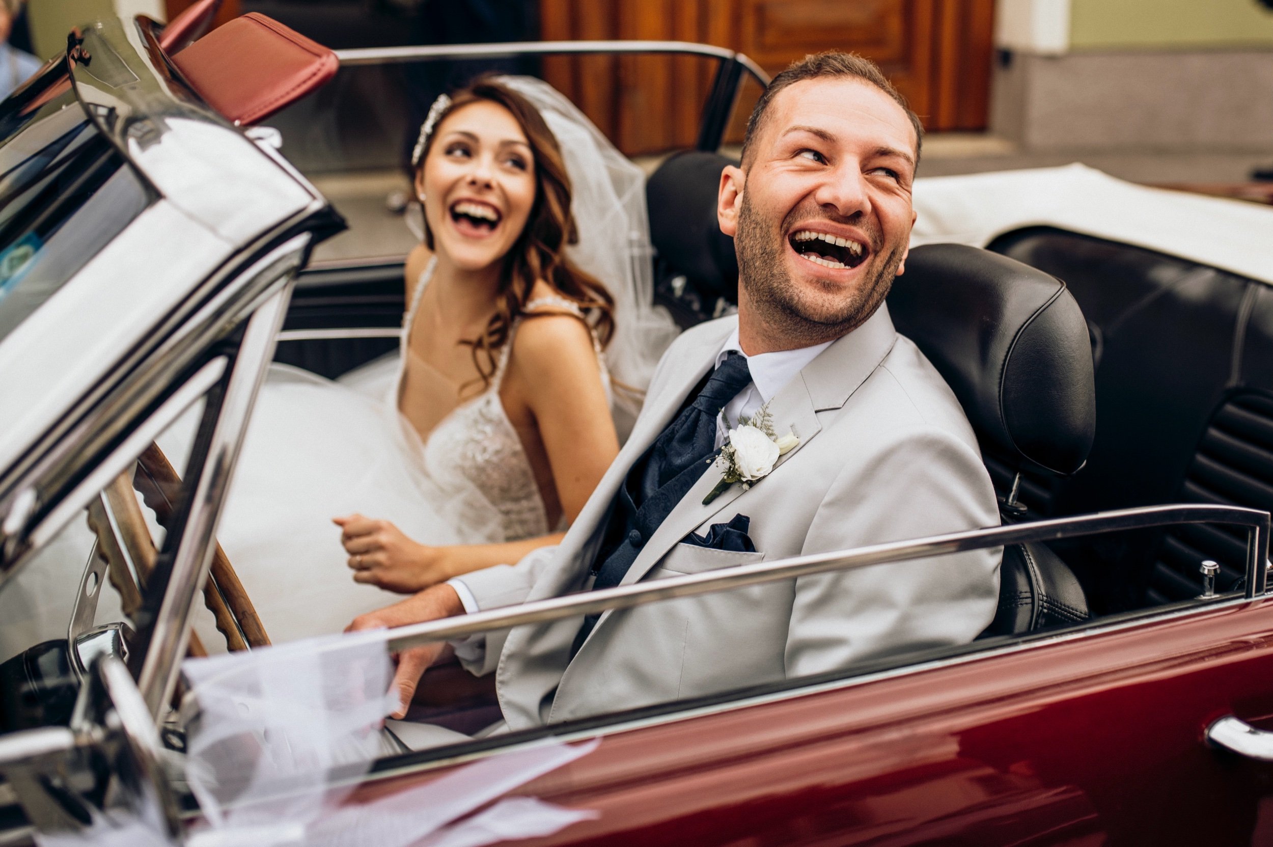 Victoria x Daniel - Elegante Traumhochzeit in der Kirche
