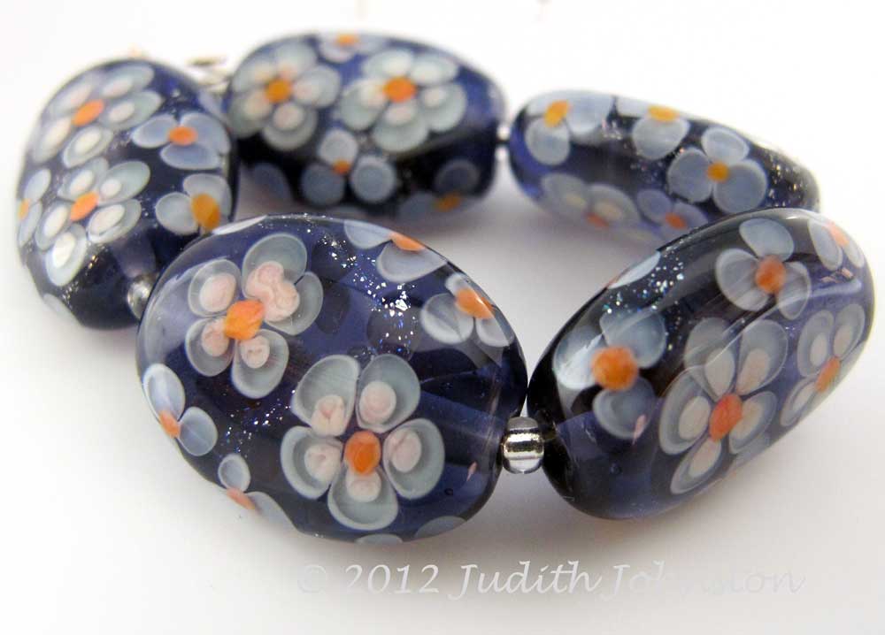 Purple daisy bead set with dichroic