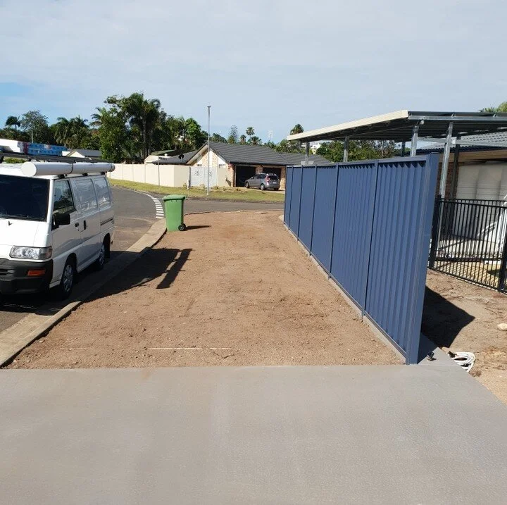 TURF PREP 🌱 Stripped out the old turf, reshaped and prepped for new turf.

We can help with turf prep, landscaping, levelling, dirt removal and so much more. Contact Luke on 0403 646 556 for a free quote today.

#sunshinecoastexcavations #sunshineco
