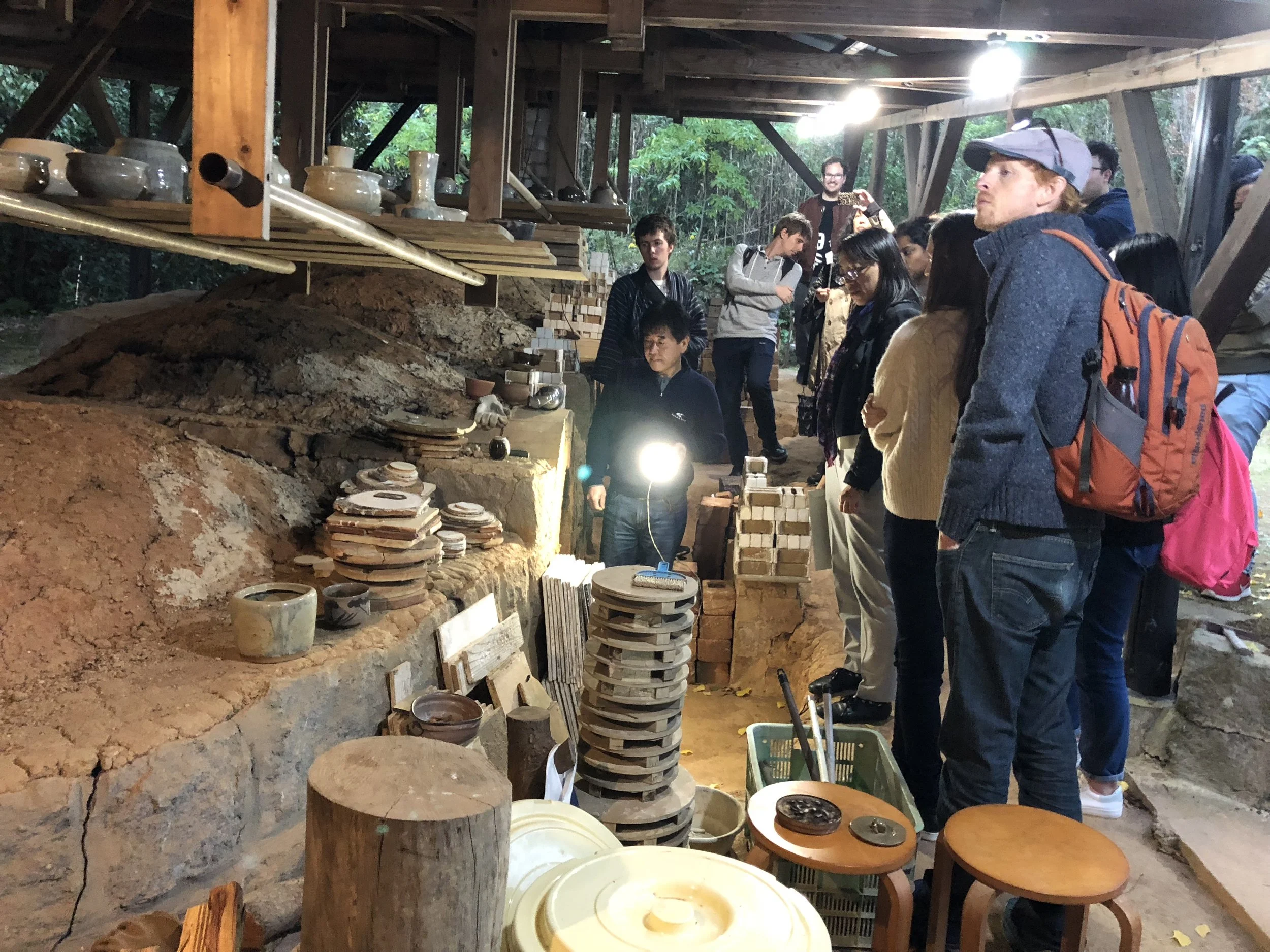 Mashimizu Zouroku providing a tour of his kiln: Gengengama, Karatsu 2018