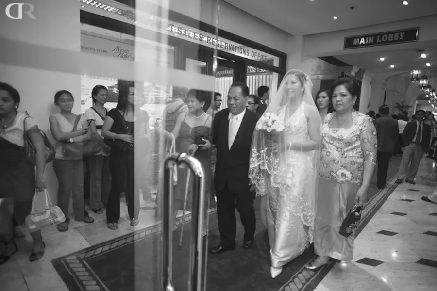 57R-wedding-photographer-manila-hotel-day-byu-day-pastor-ed-lapiz-kaliwanagan-hall-folk-arts-theatre-manila-ocean-park-starbucks--dar-ramos-photography-destination-photographer.jpg