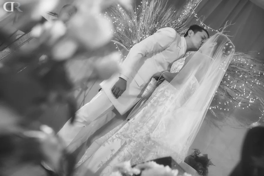77R-wedding-photographer-manila-hotel-day-byu-day-pastor-ed-lapiz-kaliwanagan-hall-folk-arts-theatre-manila-ocean-park-starbucks--dar-ramos-photography-destination-photographer.jpg