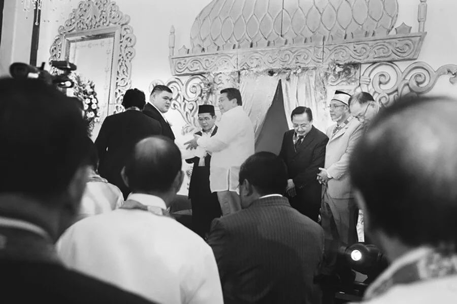 VZ2V9995-best-wedding-photographer-muslim-wedding-cultural-wedding-shangrila-manila-rna-events-ricci-ang-fashion-dar-ramos-photography-destination-photographer.JPG