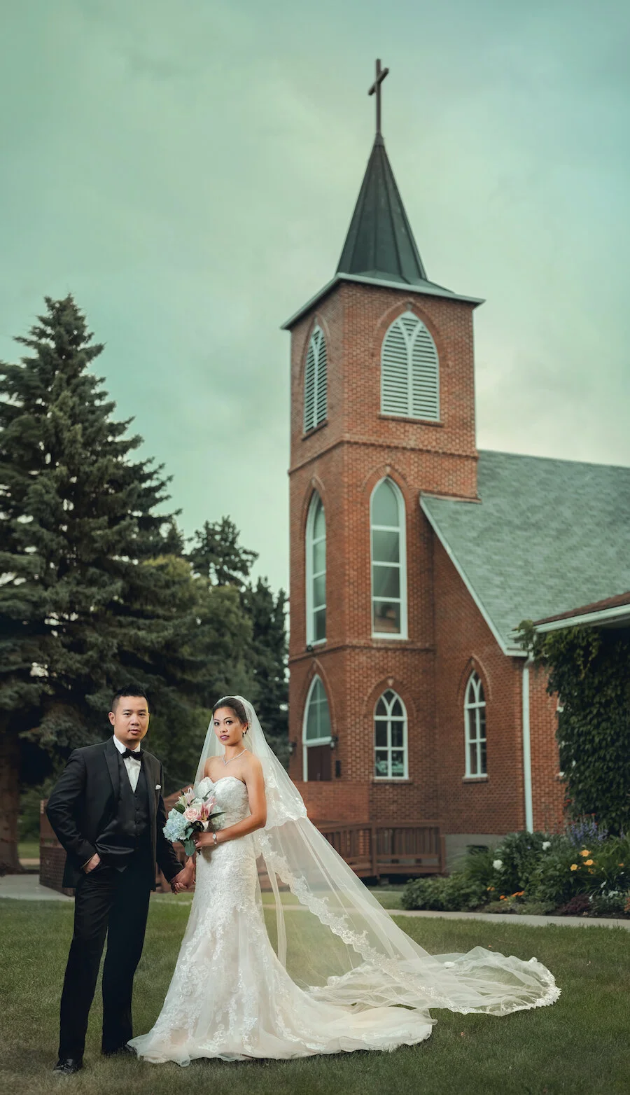 e5 DSCF1103-best-wedding-photographer-vancouver-edmonton-calgary-holiday-inn-saint-michael-catholic-taliani-palace-banquet- churchcanadian-photographer-fashion-dar-ramos-photography-destination-photographer.jpg