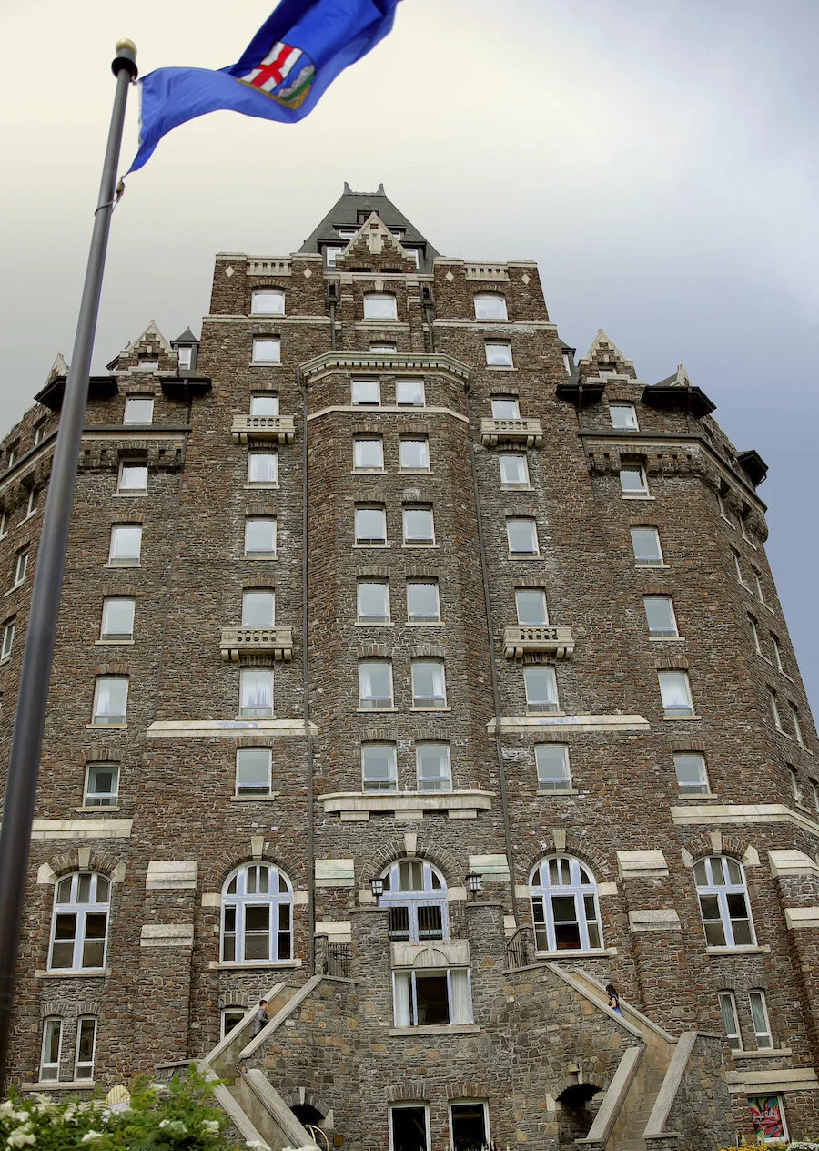 best-wedding-paint-pre-nup-banff-canadian-rockies-fpl-studios-los-angeles-engagement-wedding-photographer-dar-ramos-photographer-portrait-wedding-photographer-vancouver-la-manila5D3_8643 copy.JPG