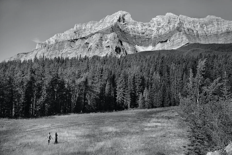 best-wedding-paint-pre-nup-banff-canadian-rockies-fpl-studios-los-angeles-engagement-wedding-photographer-dar-ramos-photographer-portrait-wedding-photographer-vancouver-la-manilae 5D3_7957.jpg