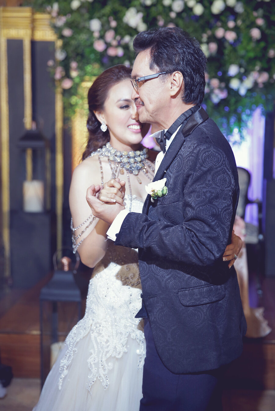best-wedding-paint-tagytay-splendido-great-gatsby-fpl-studios-los-angeles-engagement-wedding-photographer-dar-ramos-photographer-portrait-wedding-photographer-vancouver-la-manila5D3_3008.JPG