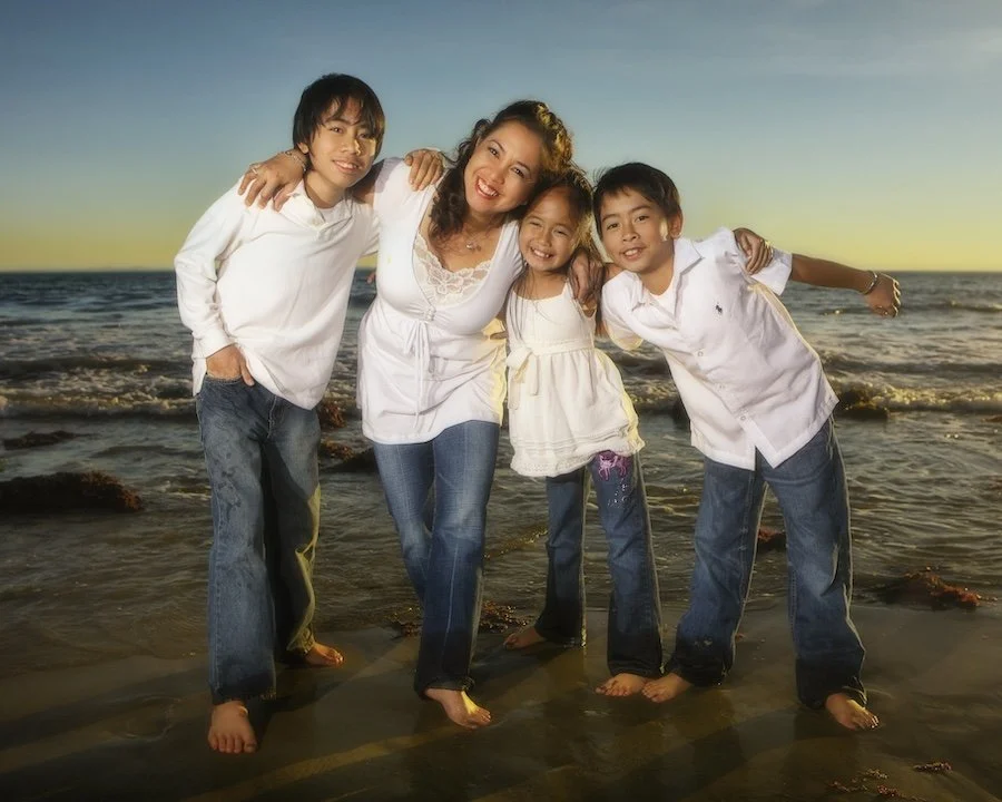 dar-ramos-photography-family-portrait-destination-studio-portrait-group-shot-location-shoot-destination-photographer20090112_0556.jpg