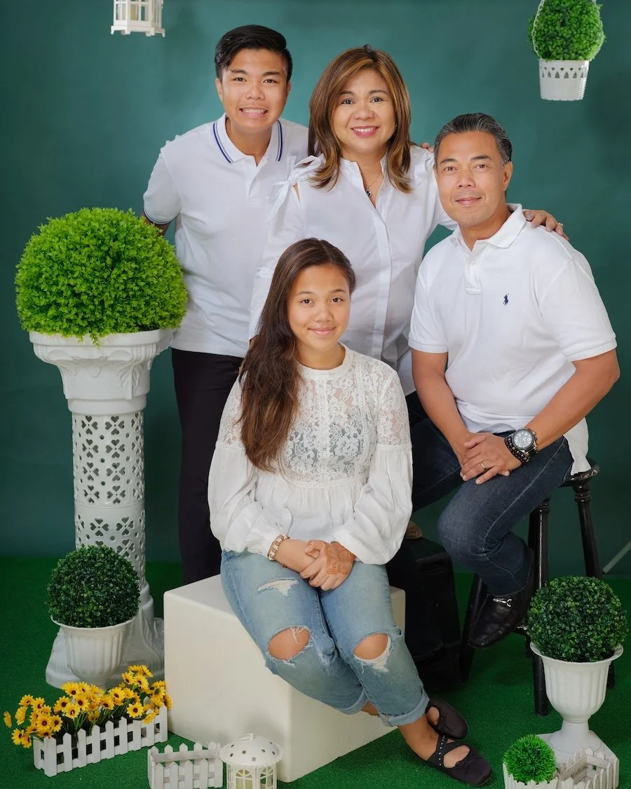 dar-ramos-photography-family-portrait-studio-photography--calgary-fashion-photographer-bc20160109_0302.jpge DSCF3474.jpg