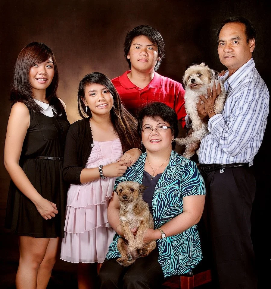 dar-ramos-photography-family-portrait-studio-photography--calgary-fashion-photographer-bc20160109_0302.jpgMagno Family.jpg