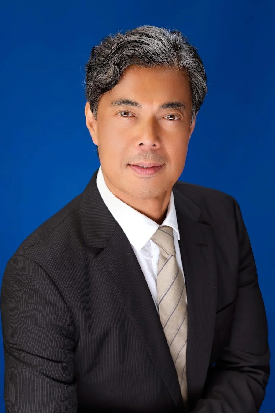 dar-ramos-photography-corporate-portrait-studio-lifestlye-photography--calgary-fashion-photographer-bc20160109_0302.jpge2 DSCF4555_pp.jpg