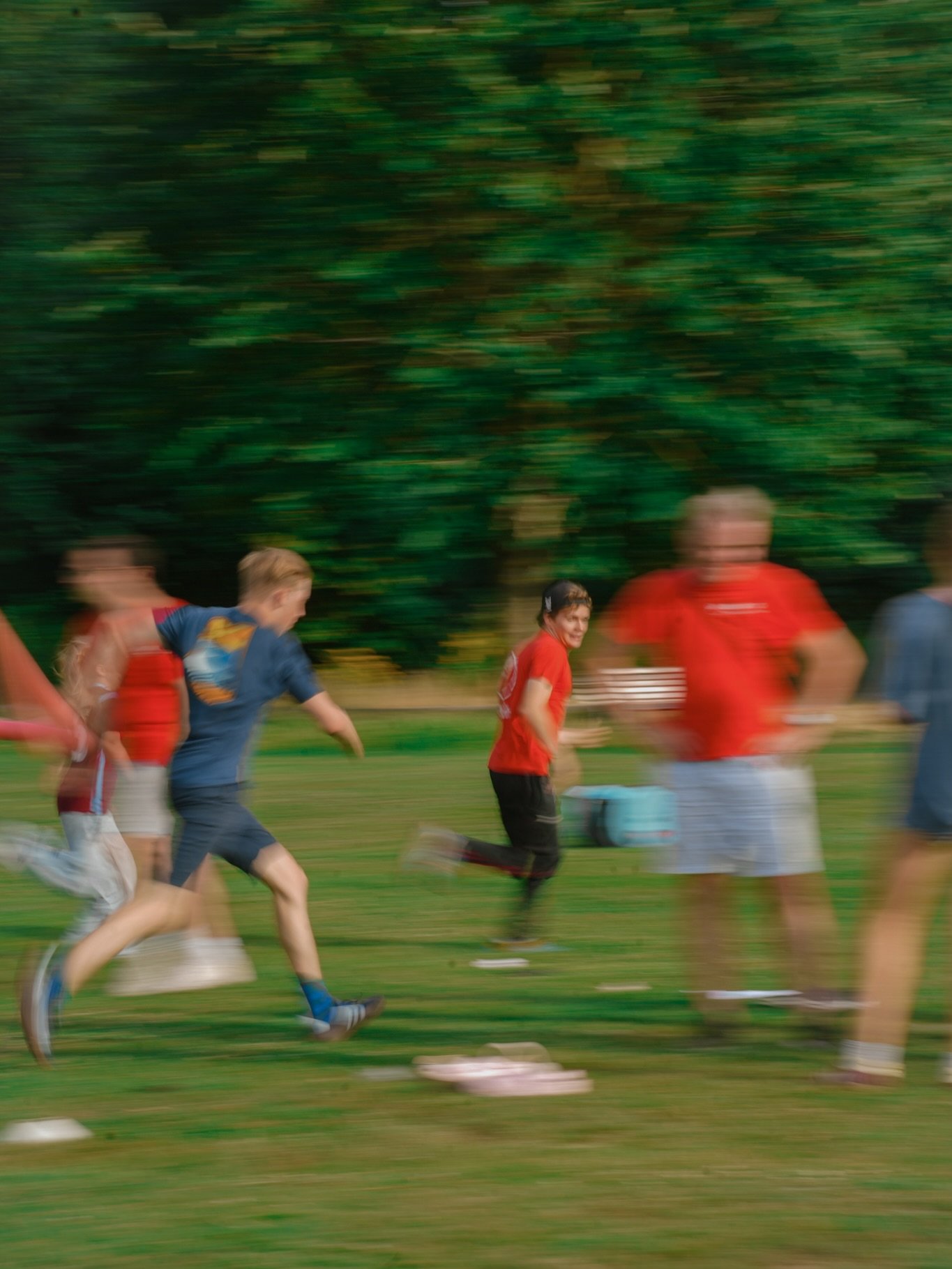 The young people had an epic time at their final Youth of the year feat. sponge relays, chicken races, survive the noodle, protect the VIP, and a blind cone obstacle course, rounded off with ice creams and prayers for the leavers. We&rsquo;re excited