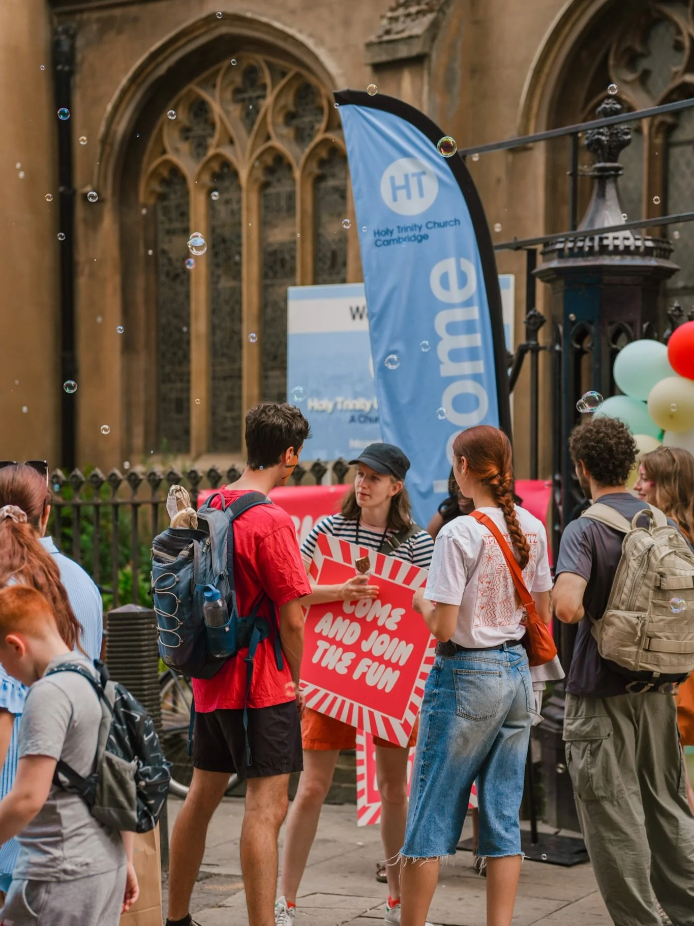 The summer vibes have been on point at HT with live music, inflatable helter skelters, and BBQs galore &ndash; and we&rsquo;re looking forward to lots more summer fun in the coming weeks! 🌭

#summer #church #cambridge