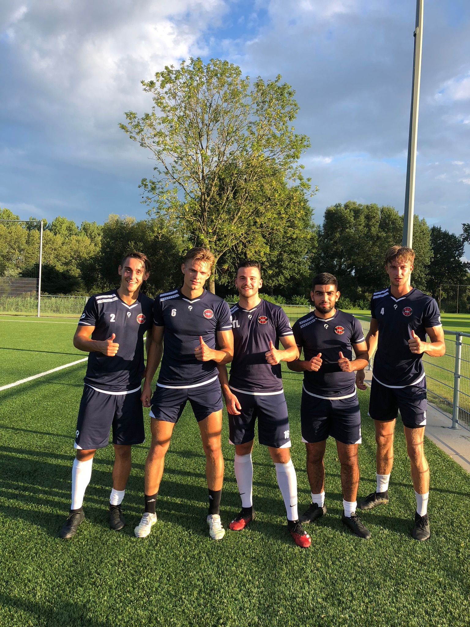 personaltraining small group voetbal training.jpeg