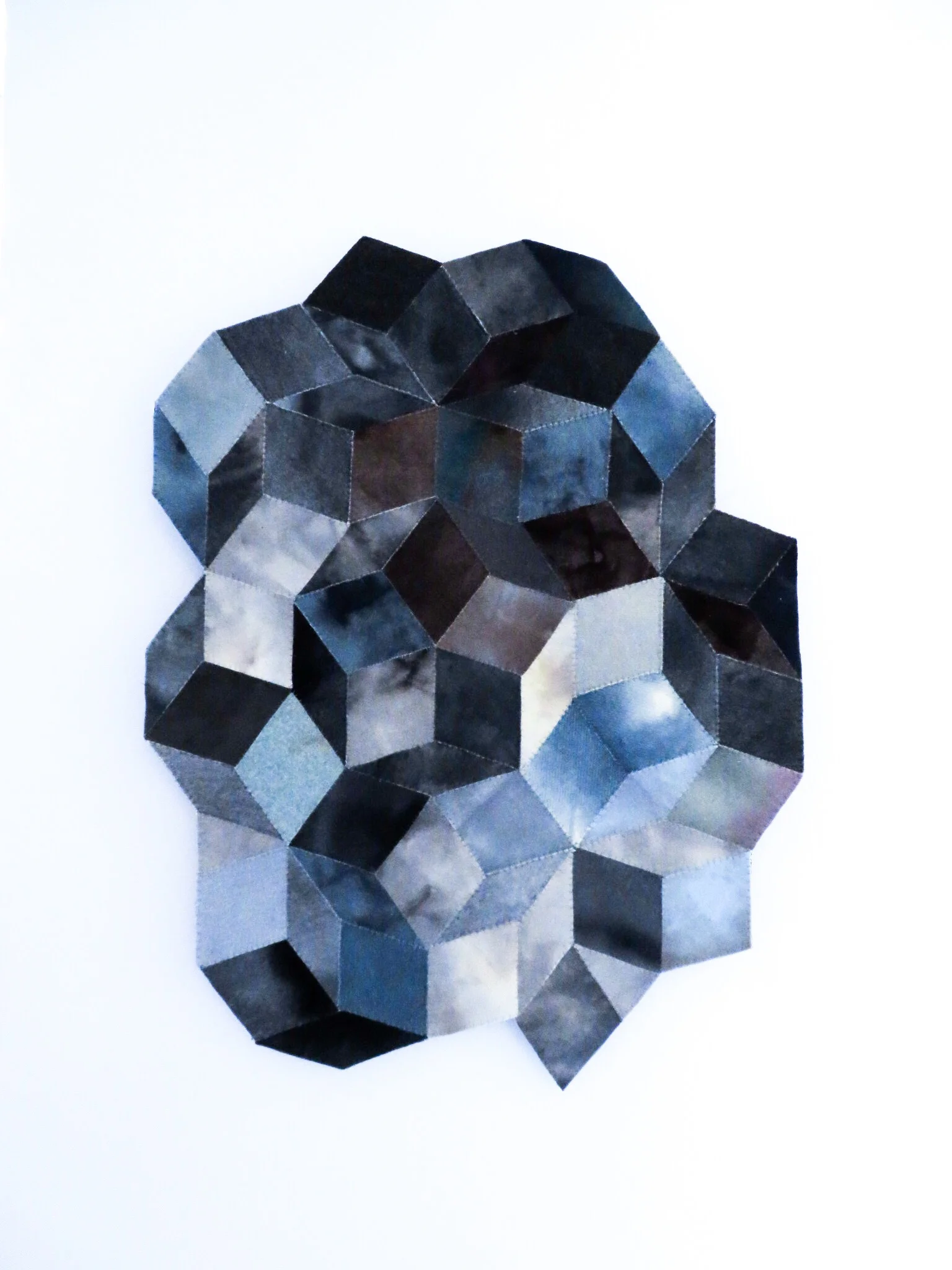  Inger Johanne Rasmussen |  Villedende mønster , 2019 | H. 75 x W. 58 cm.  Photo: Courtesy of Galleri Format Oslo 