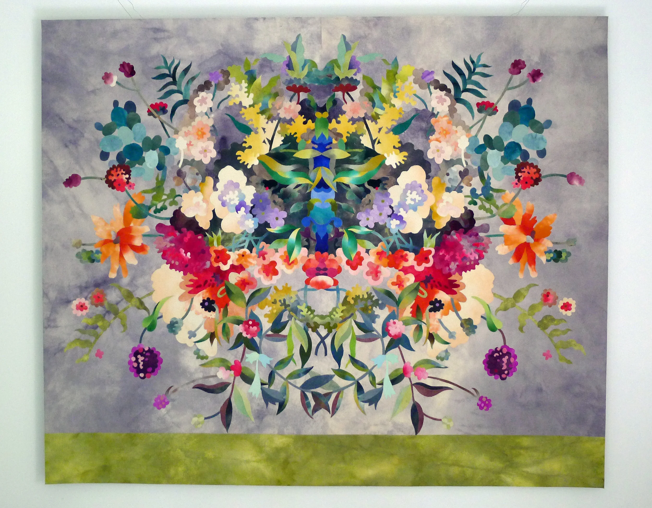  “I tought I saw…”  2019 | Woven wool cloth, fliseline and solidot backing. Innlayd textile. Hand dyed and stitched.  | H. 210 cm x W. 252 cm. 