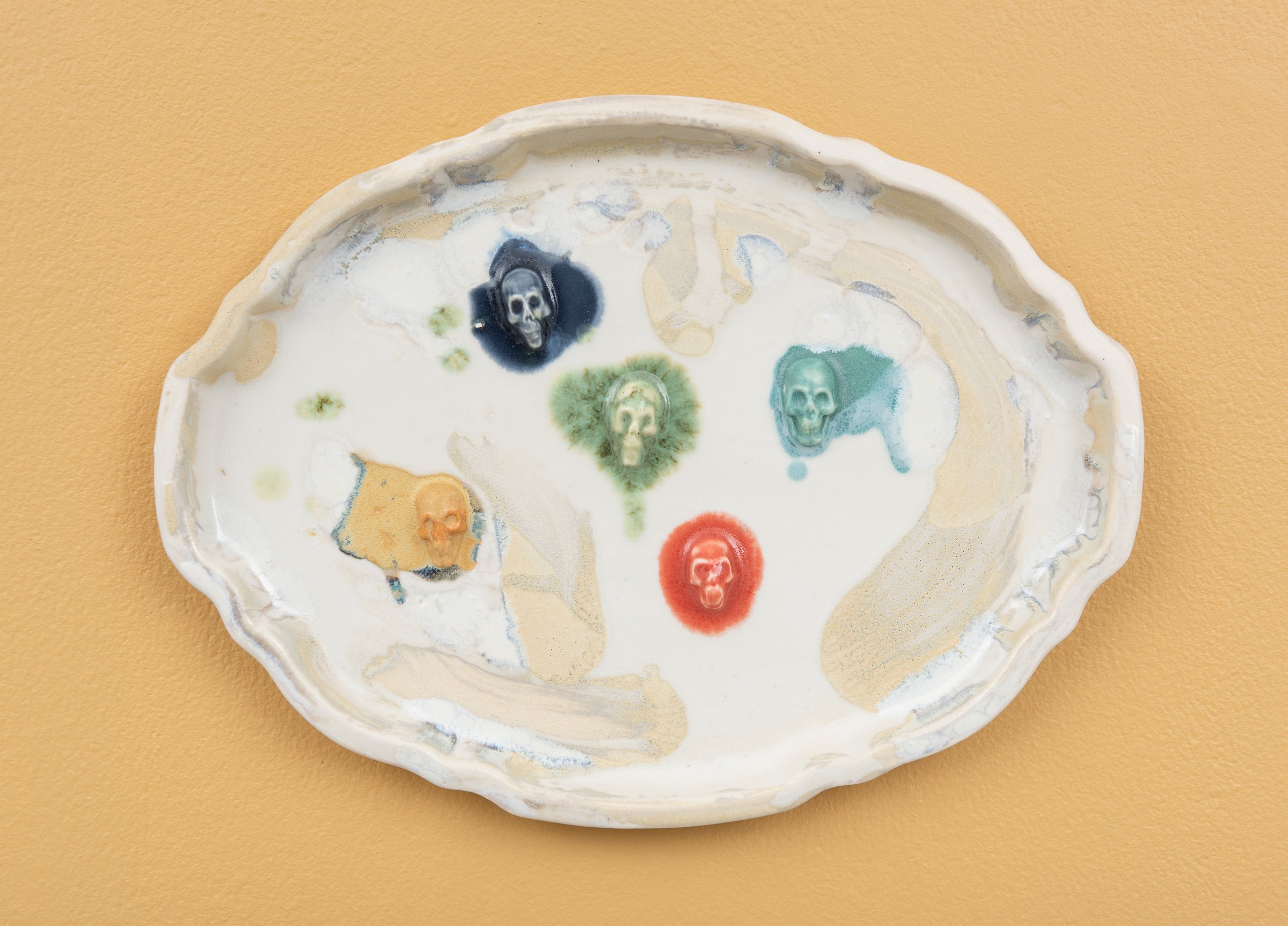  Why do Europeans put plates on their walls? VI | 2022  Porcelain, glazes, porcelain decals and tissue paper, press molding. 39x30x5cm  Photo: Thomas Tveter 