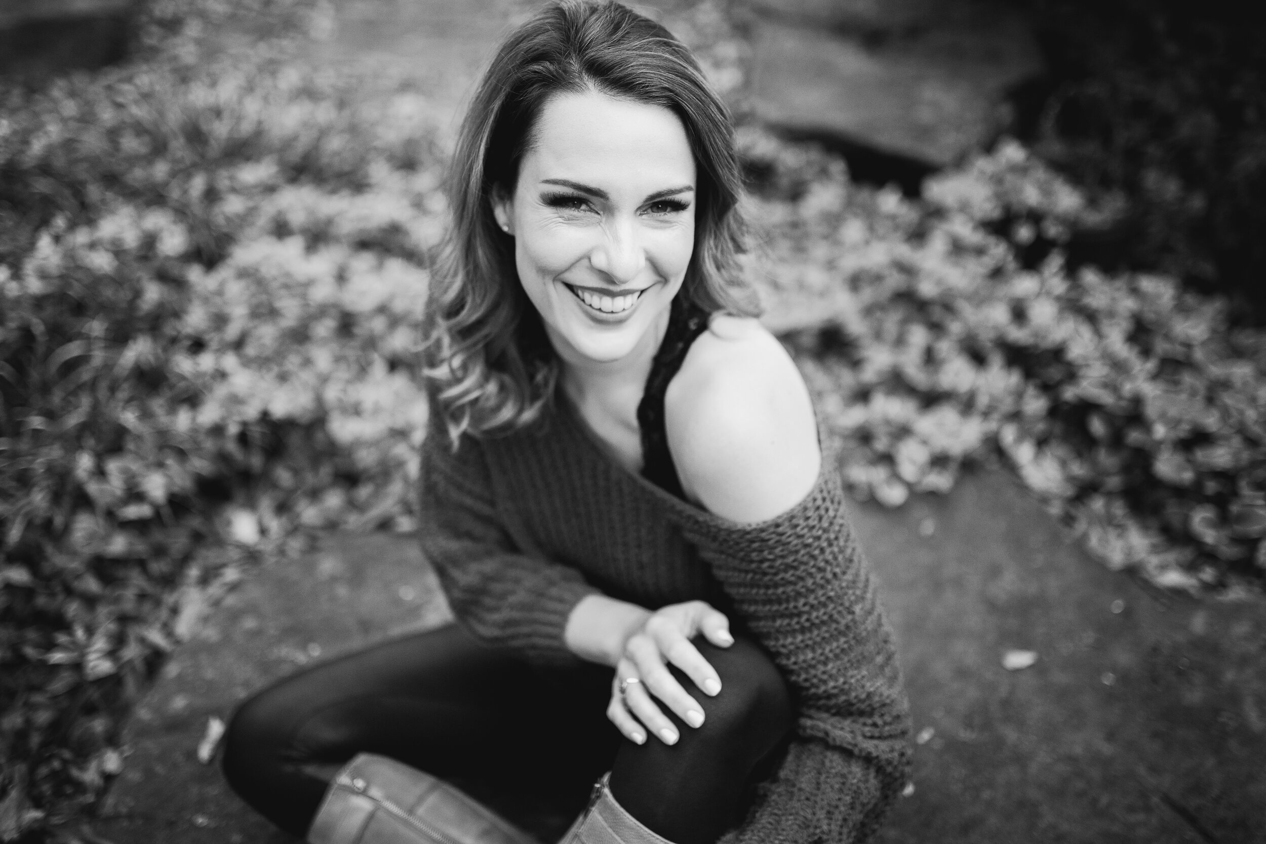 AmberHeadshot4-bw.jpg