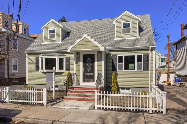 9+Oak+Street,+Somerville,+MA_030-HDR(3).jpg