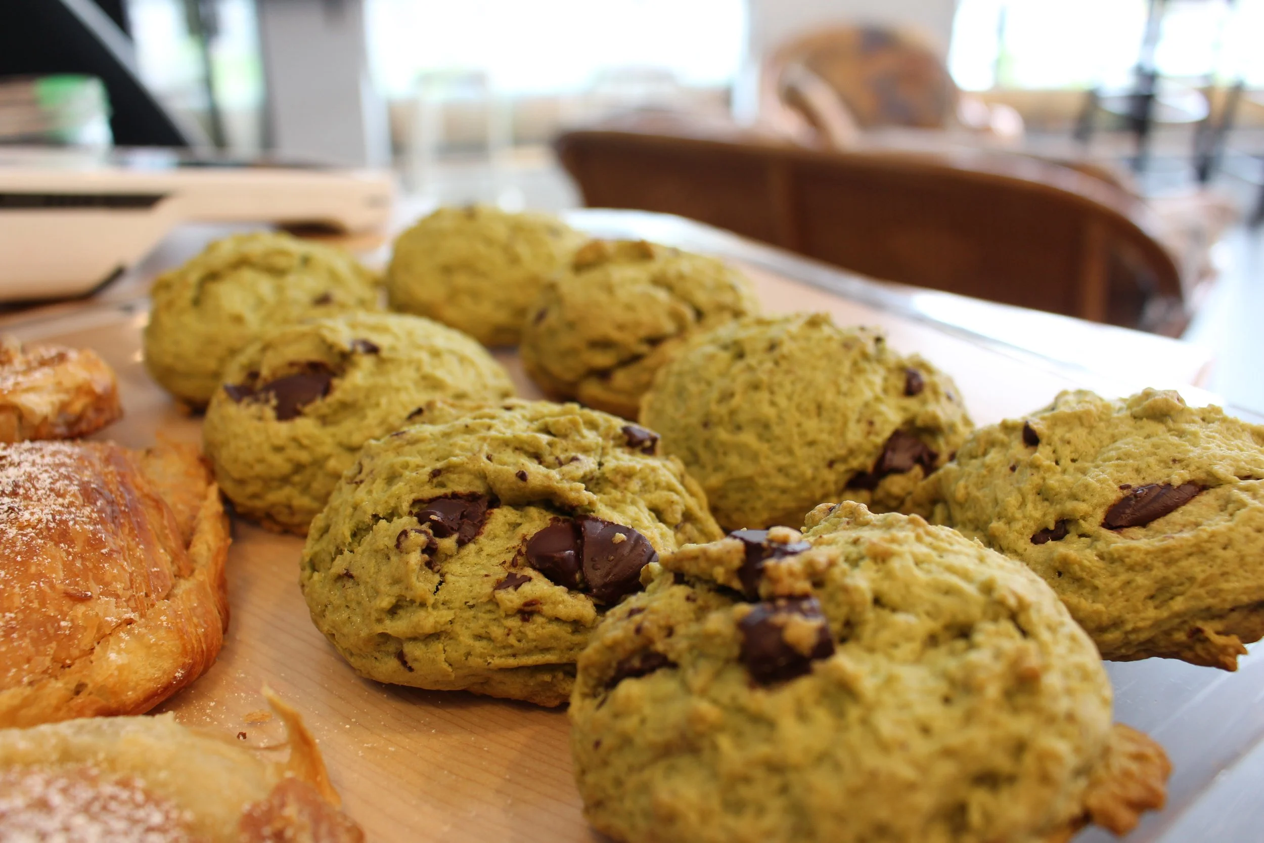 scones au matcha et chocolat maison