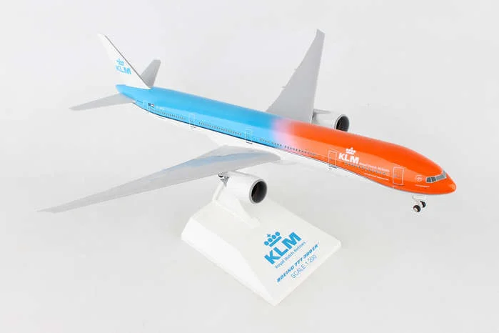 Skymarks KLM Orange Pride.jpg