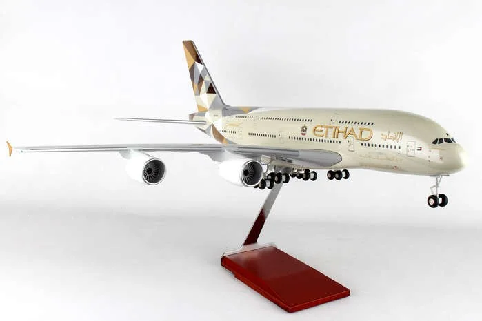 Skymarks Etihad A380.jpg