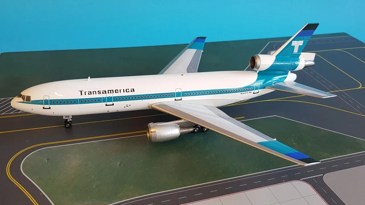 Inflight Transamerica DC10.jpg