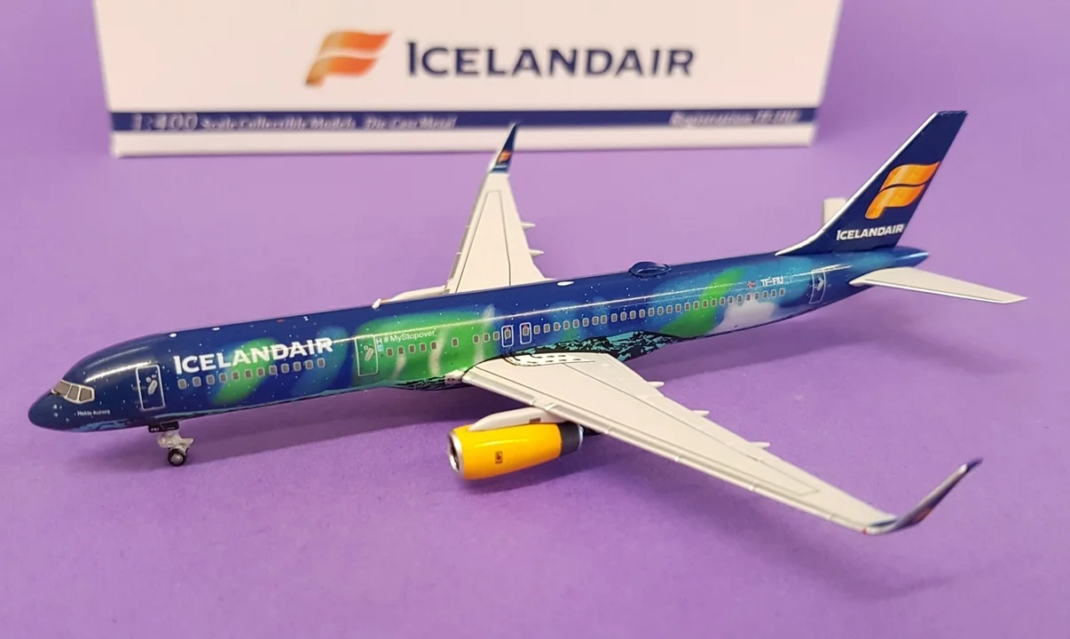 NG Icelandair 757-200.jpg