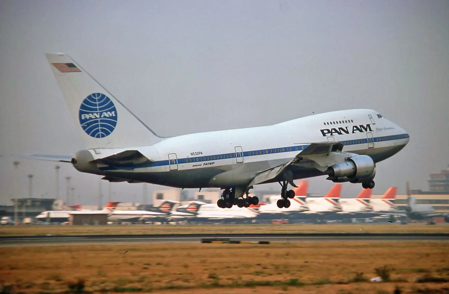 August 1976 and a Pan am Boeing 747SP N532PA is about to touch down at Heathrow …but just look at the BA line up on Terminal 1…