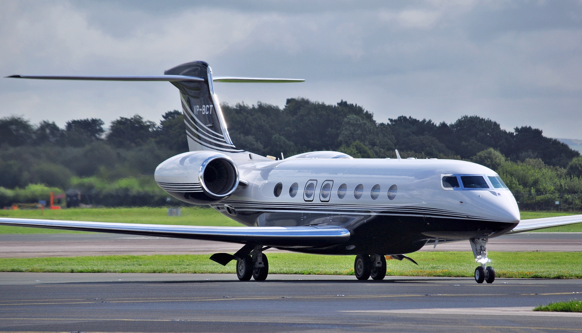 Many thanks to Ross Fearn for sharing this dramatic shot of Gama Aviation Gulfstream 650 VP-BCT vacating Runway 23 Right on Sunday 1st September 2019.