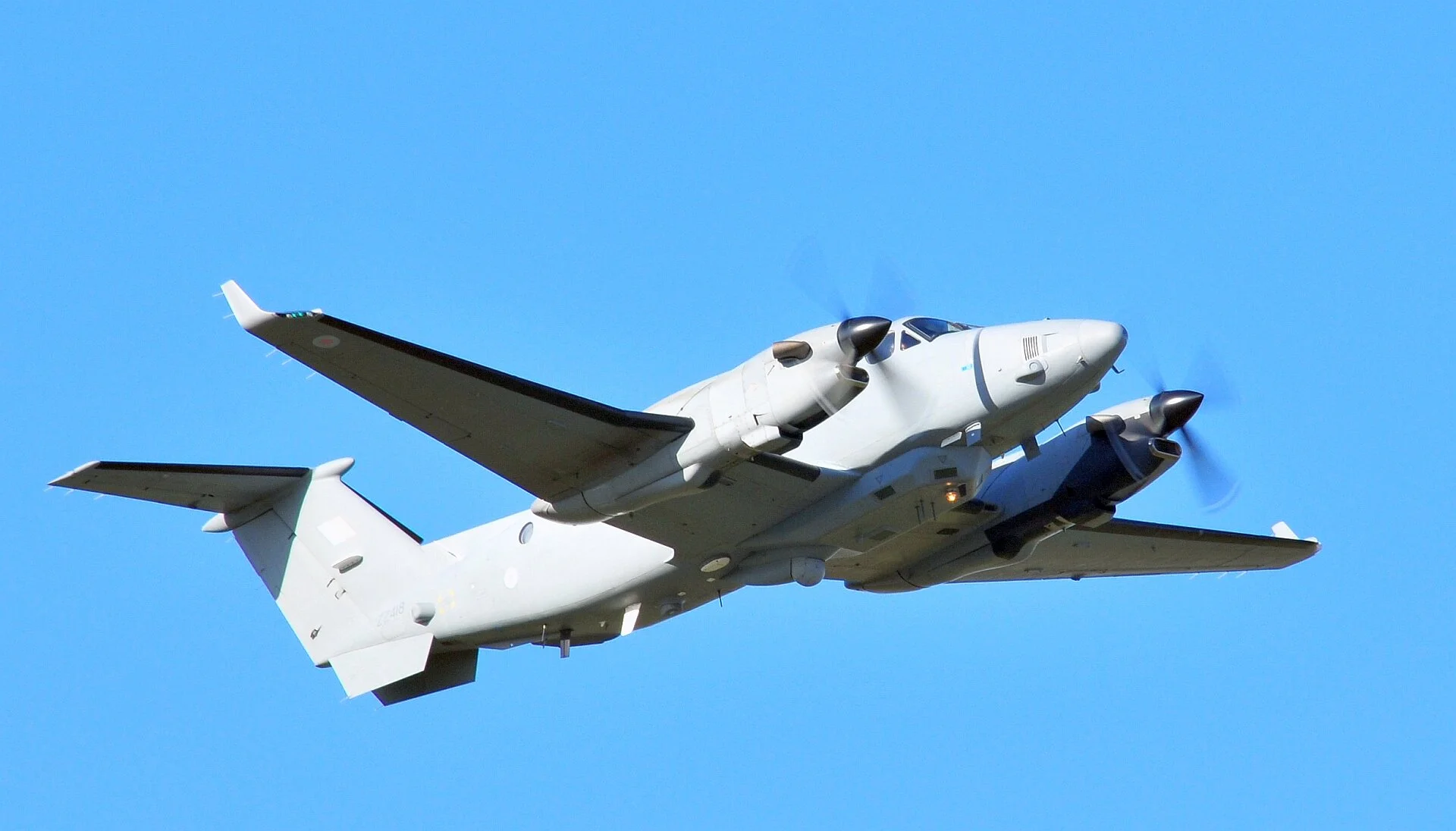 RAF Beech 350 “Shadow R1” ZH418 of 14 Squadron departing Waddington on 13th September.